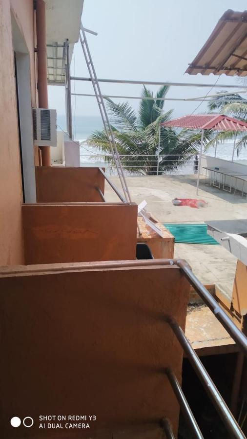 Saritas Guest House - Bogmalo Beach Bagian luar foto