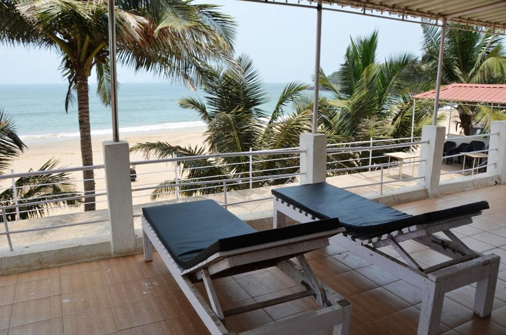 Saritas Guest House - Bogmalo Beach Bagian luar foto