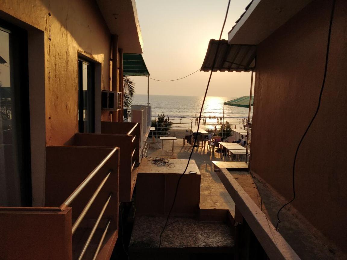 Saritas Guest House - Bogmalo Beach Bagian luar foto